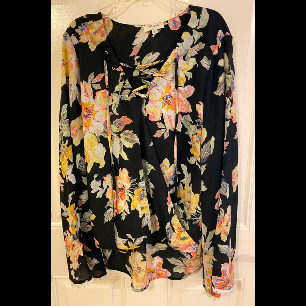 Black Floral Umgee HighLow Blouse